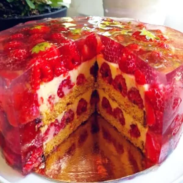 Torte Aveņu – persiku