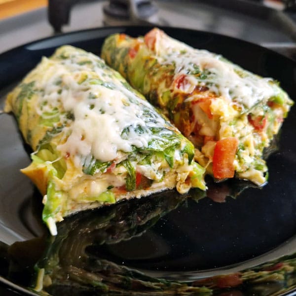 Omlete ar sieru un dārzeņiem 1 Omelette with cheese and vegetables