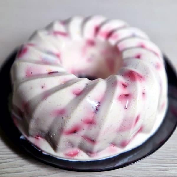 Biezpiena – jogurta deserts ar zemenēm