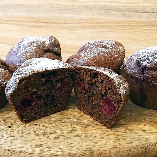 Whole grain muffins with cherries Wholemeal Muffins with Cherries