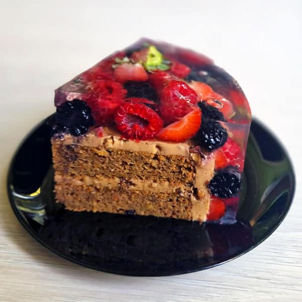 Caramel Cream Cake with Walnuts