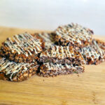 Oatmeal cookies with banana and raisins